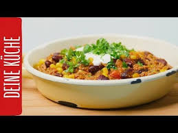 Chili Con Carne Ist Ein Echter Soulfood Klassiker Der Dank Bohnen Tomaten Zwiebeln Mais Und Safti Chili Con Carne Chili Con Carne Rezept Lebensmittel Essen
