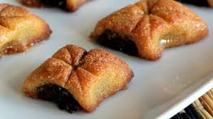 Makrout Semolina And Date Cookie مقروط بالسميدة و التمر Cookingwithalia Episode 406 Moroccan Food Cookie Recipes Traditional Bread Recipe