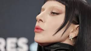 Exposição 'Flowers' de Rita Barros revela fotografias inéditas no Porto