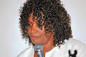 Linda Jay's Instagram, Twitter & Facebook