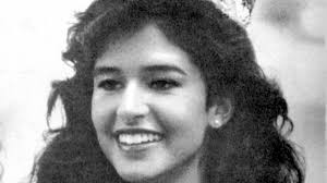 La Cañada History: 17-year-old La Cañada High student named the 1990 Rose  Queen