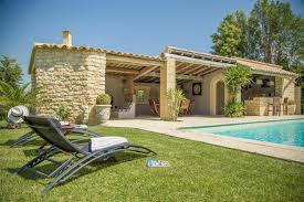 Chambre D Hotes Le Mas Des Aromes Entraigues Sur La Sorgue Provence Alpes Cote D Azur Gites De France En 2020 Gite Avec Piscine Piscine Maison Local Piscine