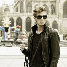 Beaubourg Paul Porte Des Lunettes Beausoleil Le Modele S Ray En Colori 300 Style Fashion Glasses