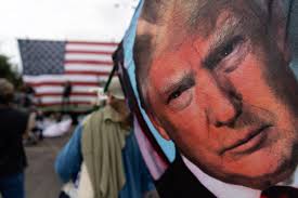 Does social media banning of extremists like Oath Keepers and Trump work?