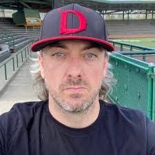 Ariel Doyle's Instagram, Twitter & Facebook