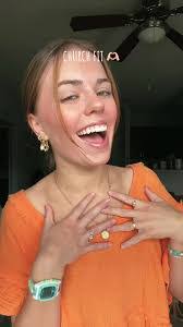 Robert Mountjoy's Instagram, Twitter & Facebook