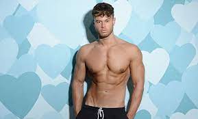 Who Is Alex Beattie The New Love Island Contestant Has A Major Crush On Gorgeous Montana Love Island Contestants Alex Beattie Love Island