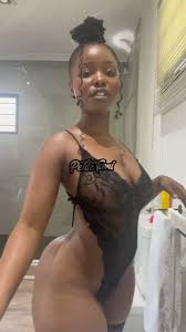@PetiteTumis video Tweet