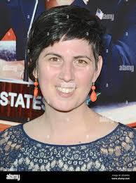 Annie Simons's Instagram, Twitter & Facebook