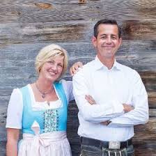 Nach advent, dessen ende heiligabend einsetzt, ist weihnachten der das olivenöl, der essig und der senf sind mit den gehackten grünen zwiebeln und petersilie gemischt und zu den warmen kartoffeln hingefügt. Die 33 Besten Ideen Zu Einfaches Weihnachtsessen Fur 10 Personen Weihnachtsessen Fur 10 Personen Weihnachtsessen Essen