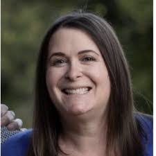 Robyn Arnold's Instagram, Twitter & Facebook