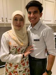 He posted a video on twitter explaining the situation and rejecting any future ties with perikatan nasional (pn). Syed Saddiq On Twitter Happy Birthday Mama Cikgu Di Sekolah Cikgu Di Rumah Cikgu Selama Lamanya Thank You For Always Being There For Me Https T Co Wf8gx5viye