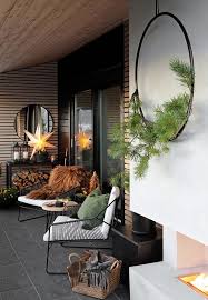 Hohe blumenkübel auf einer steinsäule bringen gartenwege, treppen und gartenecken besser zur geltung. Terrasse Auf Den Winter Vorbereiten Und Gemutlich Einrichten Freshouse