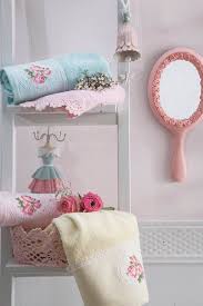 gulsun sertay adli kullanicinin lovely decorations panosundaki pin havlular dekor ev icin