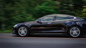 Schauen sie sich das tesla model s an. Tesla Verschiebt Model S Plaid Wieder Live Event Am 10 Juni