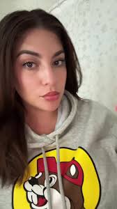 holding myself accountable no matter how over i was making this grwm.  😵‍💫😅