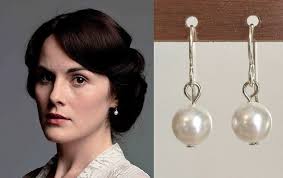 Interview: Daniela Baker, Proprietor of Tudor Shoppe and Maker of Replica  Jewelry