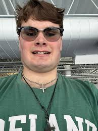 It seems like it's too cold to go out 🥶🦆