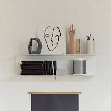 A New Home Tour Series Produced In Partnership With Sonos And West Elm Sees Architect Amee Allsop Welcome Us Into Her Family Inredning Kokshylla Inspiration