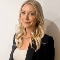 Kassandra Lucas's Instagram, Twitter & Facebook