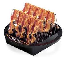 It has a unique design that allows you to cook your bacon in the air and avoids the fat splashes in the. Powercrisp Microwave Bacon Cooker Bacon Cookers Presto