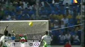 Cruz azul gave themselves a big advantage heading into sunday night's second leg of the mexican clausura semifinal against defending champion santos laguna. Santos Vs Cruz Azul Resumen Del Primer Tiempo Final 2008 Youtube