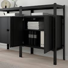 Bror Regal Mit Schrank Schwarz Ikea Osterreich In 2020 Shelving Unit Shelving Ikea