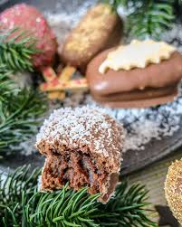 Les Petits Moelleux Facon Esquimaux Pour Les Fetes La Recette Est En Ligne Lesrecettesdelulalovegood Moelleux Food Stuffed Mushrooms Chocolate Cookie