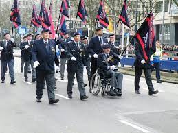 Marlies en haar vader in afghanistan, op film. Veteranendag 2021 Com Utrecht