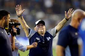 Wird maradonas leiche wieder ausgegraben? Diego Maradona Leiche Bild