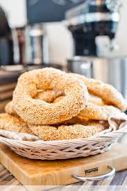 Simit Oder Wie Ich Auf Instagram Lernte Turkische Sesamkringel Zu Backen Lecker Macht Laune Alltagsgerichte Rezepte Brot Backen Rezept