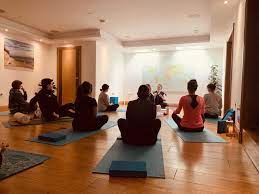 Out of my practice grew a love of hot yoga and anatomy, which i now specialise in. Prittie Yoga Emily Perrier Class Schedule Prittie Yoga