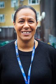 Lisa Hodson's Instagram, Twitter & Facebook