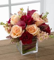 The Share My World Bouquet By Ftd Vase Included Available At Visse Flower Centerpieces Wedding Burgundy Wedding Centerpieces Wedding Flower Arrangements