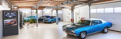 Looking for car garage nearby? Vintage Car Garage Home