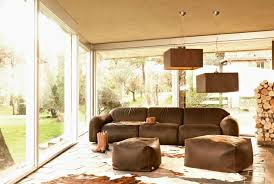 Wohnzimmereinrichtung Ideen Brauntone Sind Modern Wohnzimmer Braun Hutte Wohnzimmer Und Innenarchitektur Wohnzimmer