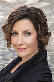 Jennifer Paschal's Instagram, Twitter & Facebook