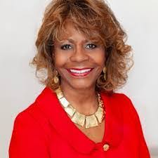 Lily Caswell's Instagram, Twitter & Facebook