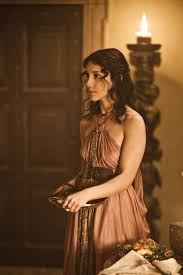 Bölümünde sibel kekilli'nin canlandırıldığı shae karekteri, sevgilisi tarafından kovuldu. Game Of Thrones What Is Dead May Never Die S2ep3 Game Of Thrones Dress Got Costumes Game Of Thrones Art