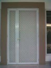 Selain untuk keamanan serta akses masuk dan keluar rumah, kehadiran model pintu yang menarik dapat memberi nilai tambah pada hunian. Harga Pintu Panel Aluminium Tahun 2020 Asia Bengkel Las