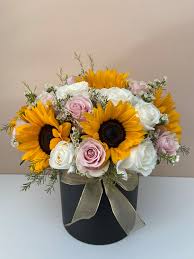 The white house florist provided breathtaking floral arrangements. Corina Box In West Covina Ca Blue House Flowers