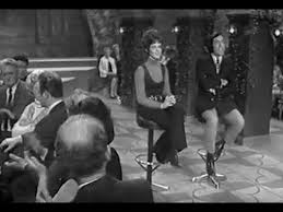 'de gert en hermien story' van regisseur hans heijnen toont de grote hoogtes en diepe dalen van een van de meest bekende zangduo's uit de nederlandse muziekgeschiedenis. Tv Fragment Gert Hermien Successen Medley 1971 Youtube
