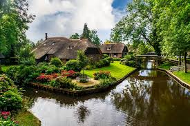 See more ideas about giethoorn, netherlands, holland. Giethoorn The Netherlands Water Village 7 Days Abroad