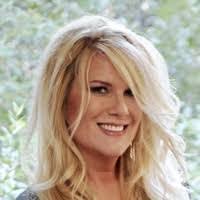 Sally Scruggs's Instagram, Twitter & Facebook