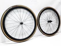 Comment choisir la bonne hauteur de jante pour son vélo ...