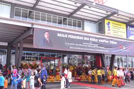 Video ini hanya dibuat sekadar berkongsi harga haiwan2 di kedai haiwan bagi sahabat2 yang berminat membeli haiwan buleh. Khabar Pahang Daripada Cuma Sebuah Kedai Buku Kini Jadi Yang Terbesar Di Malaysia