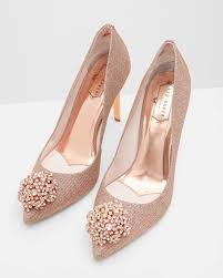 By now you already know that, whatever you are looking for, you're sure to find. 1001 Idees Pour Une Chaussure Femme Pour Mariage Les Ornements