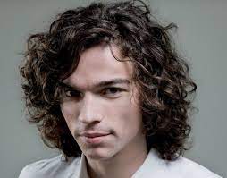 1001 Idees Coupe De Cheveux Homme Mi Long Silence Ca Pousse Coiffure Homme Cheveux Boucles Coiffure Homme Coupe Cheveux Homme