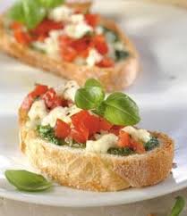 Recette Bruschetta A La Mozzarella Et Au Pesto Recette Bruschetta Recette Recettes De Cuisine Recette