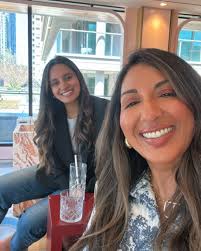 Palak Dave • Queen of IRL, Host & Author